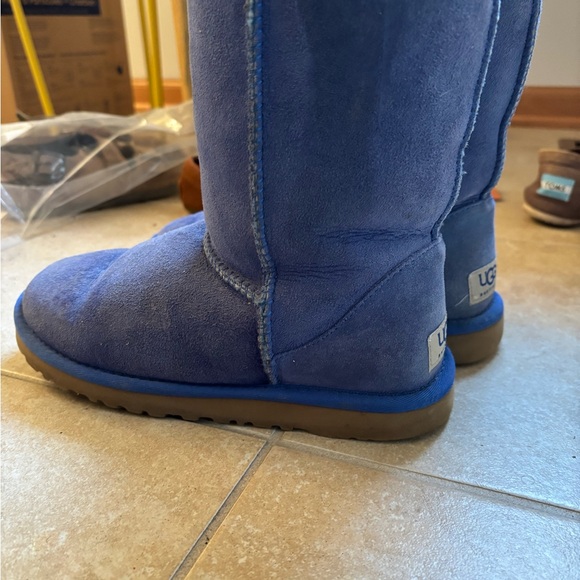 Blue Ugg’s - Picture 4 of 4
